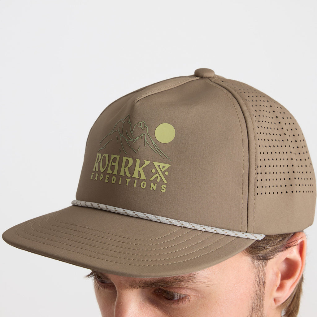 Adventurous cricket cap in khaki, perfect for outdoor travels and exploration, by Roark. Big Image - 4