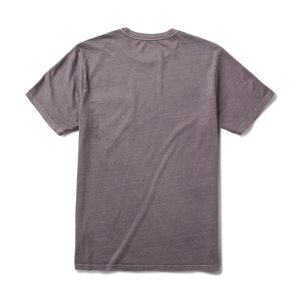 Close-up of a grey Roark active t-shirt emphasizing the texture and quality of the fabric, designed for adventure and travel. Big Image - 7