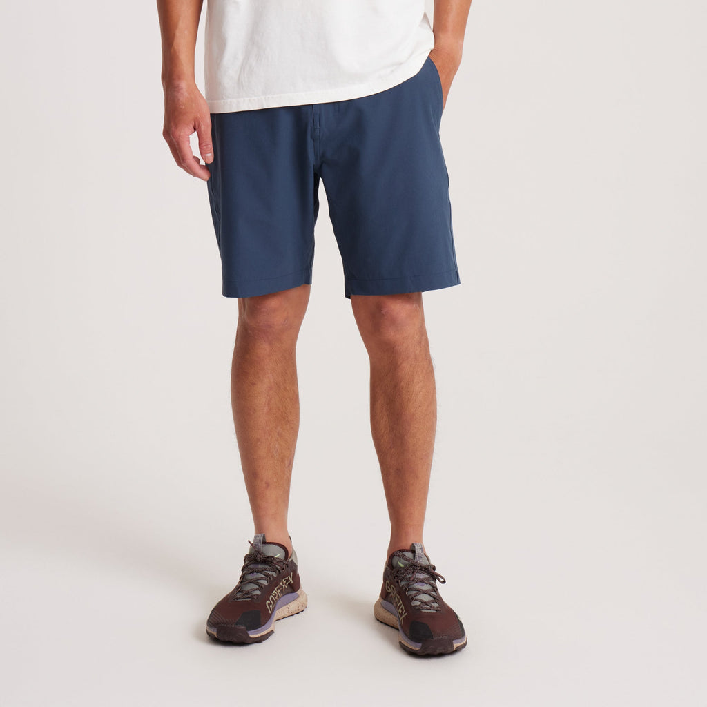Front view of navy hybrid shorts showcasing their sleek design and functional fit, perfect for outdoor adventures and casual wear. Big Image - 3