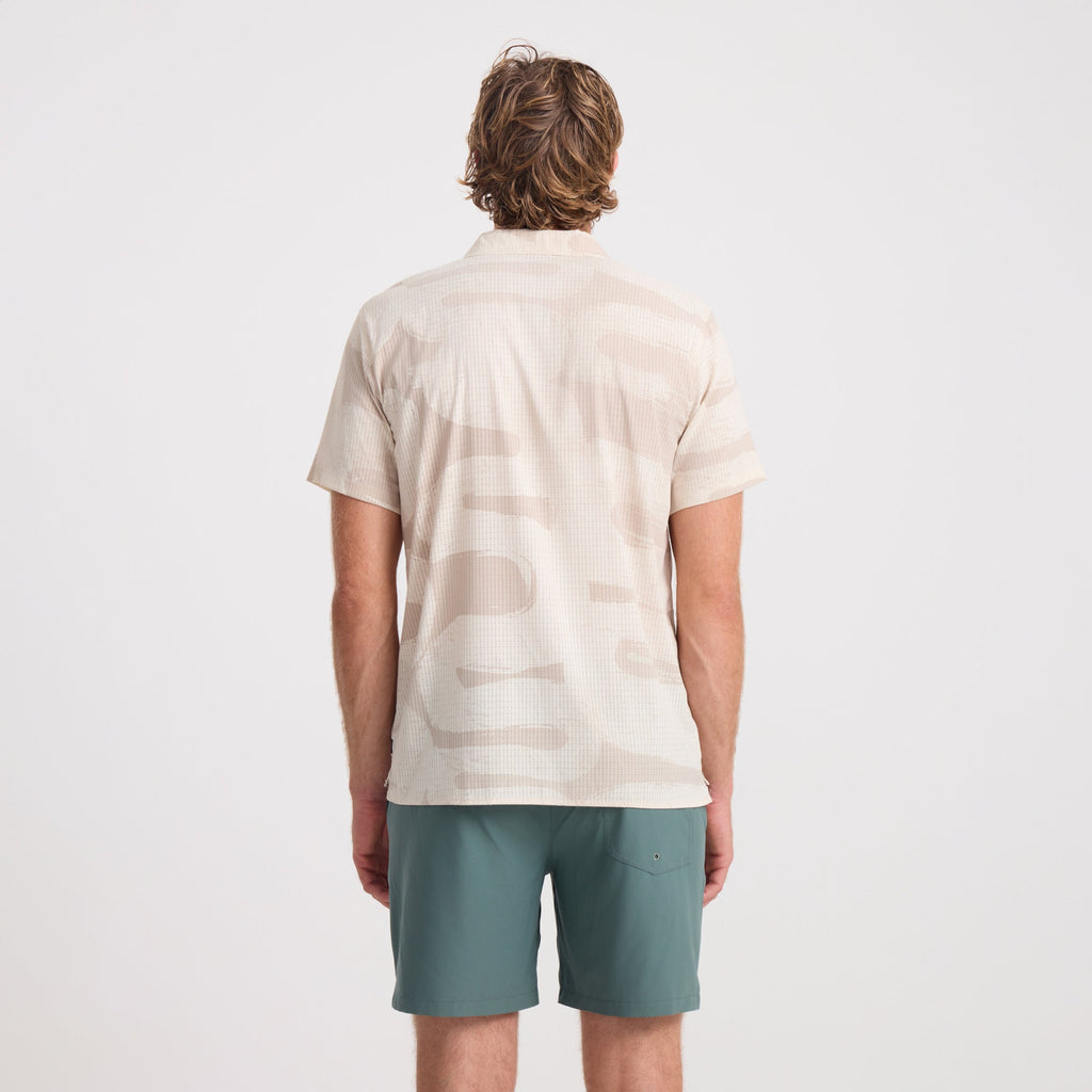 Active outdoor shirt designed for adventure and travel, featuring a durable and breathable fabric, perfect for exploring or casual wear. Big Image - 4