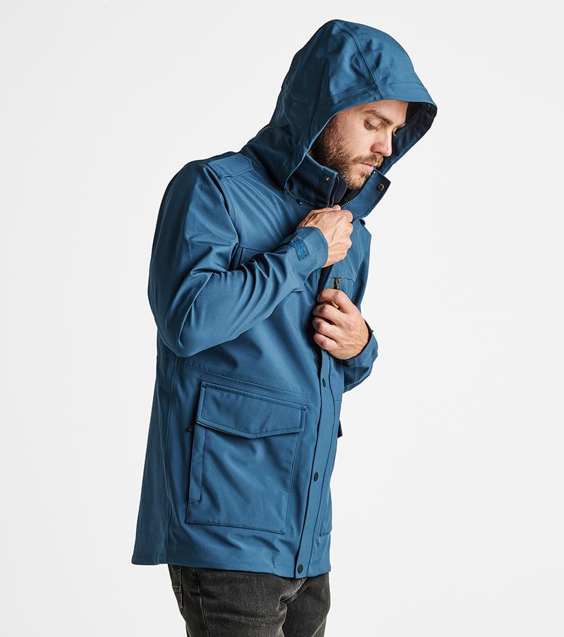 Dial In Your Coat And Explore With The Best Jacket For Men Big Image - 5