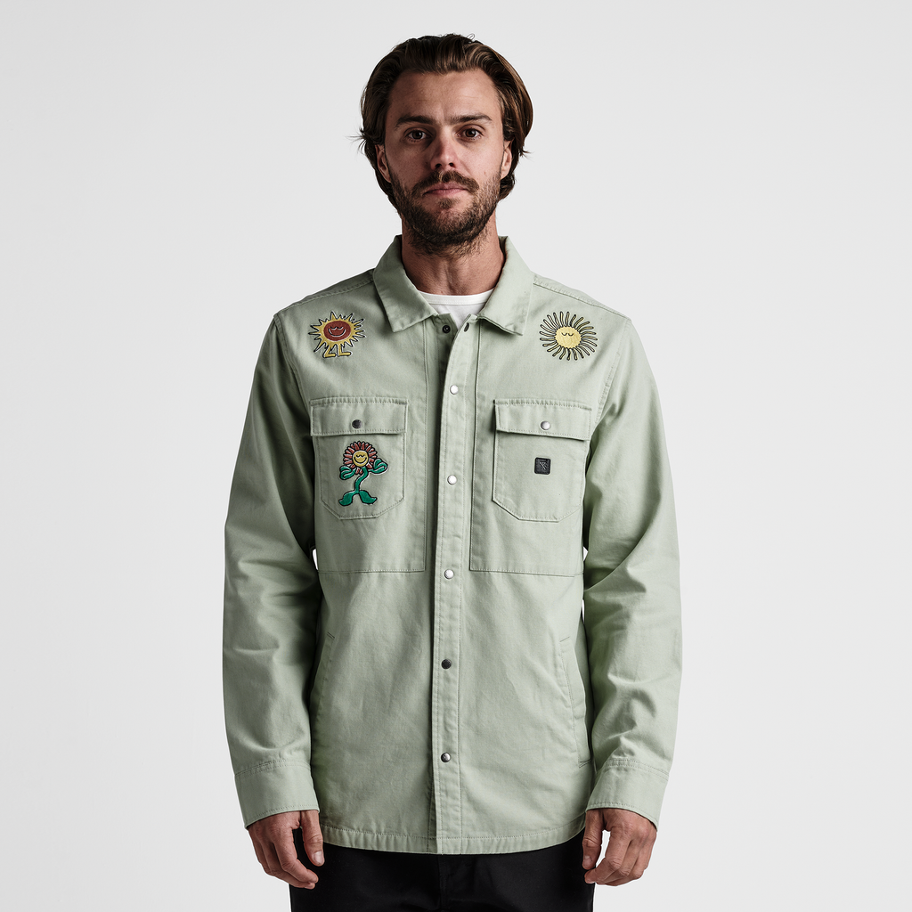 The model of Roark men's Hebrides Unlined Jacket - Embroidered Smeralda Chaparral Big Image - 6