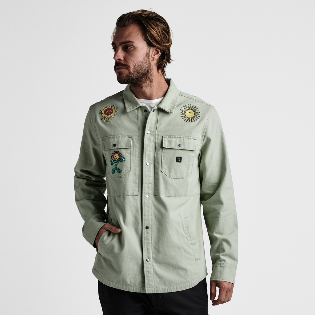 The model of Roark men's Hebrides Unlined Jacket - Embroidered Smeralda Chaparral Big Image - 2