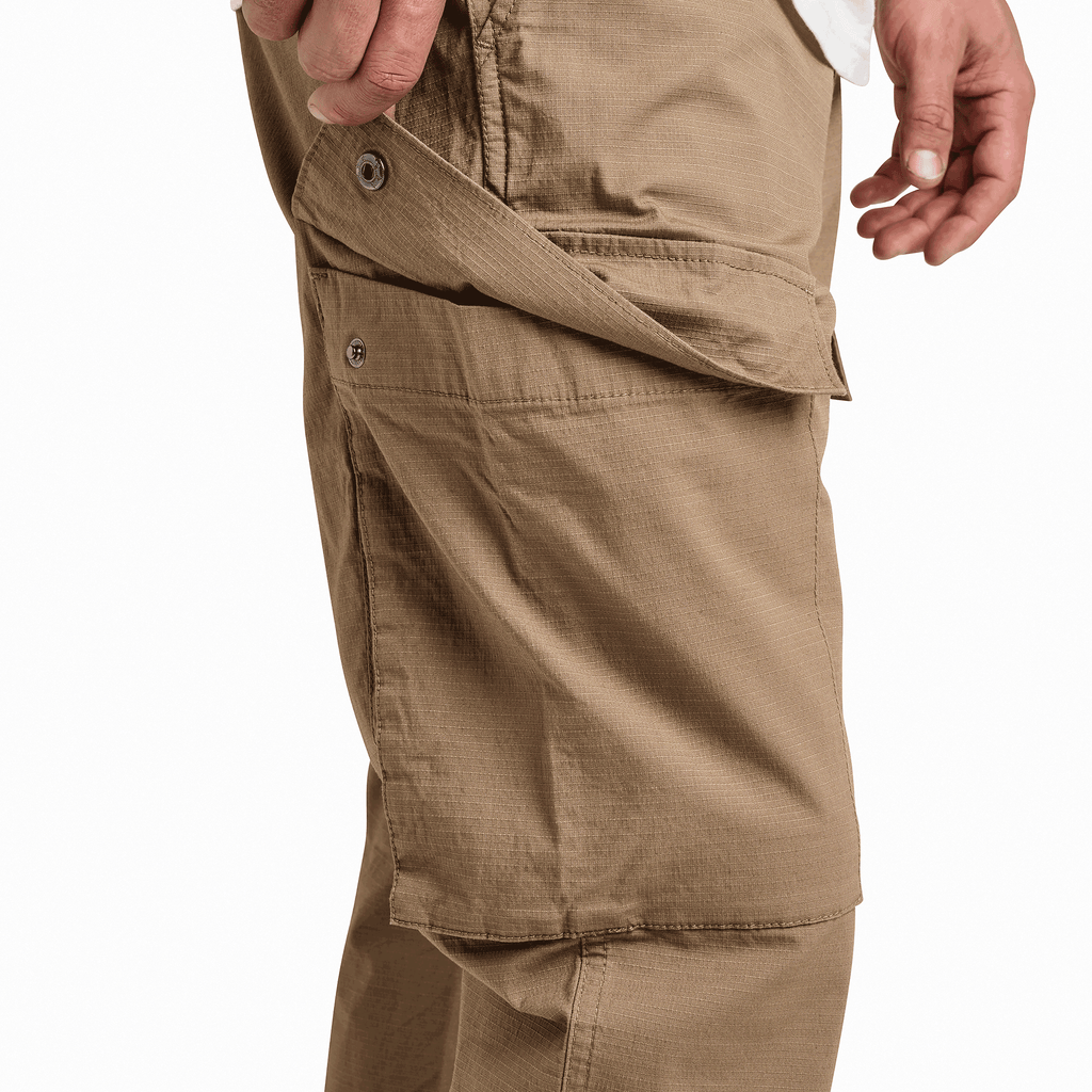 Roark Men's Outdoor Gear Campover Cargo Pants in Khaki. Big Image - 5