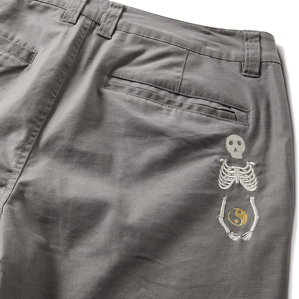 The back pocket view of Roark men's Porter Pants 3.0 - Charcoal Kampai Big Image - 10