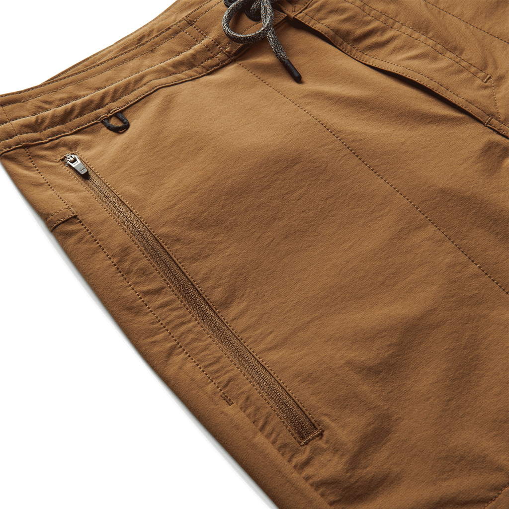 The zipper pocket view of Roark men's Layover Hybrid Trail Shorts 18" - Dark Khaki Big Image - 10
