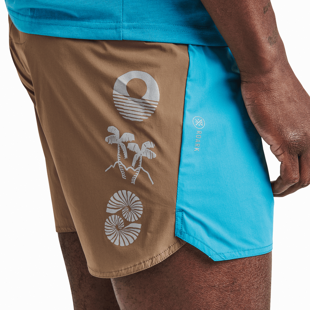 The on body view of Roark's Alta Shorts 5" - Turquoise Big Image - 7