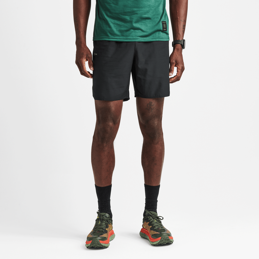 The on body view of Roark Run Amok's Baja Shorts 7" - Black Big Image - 2