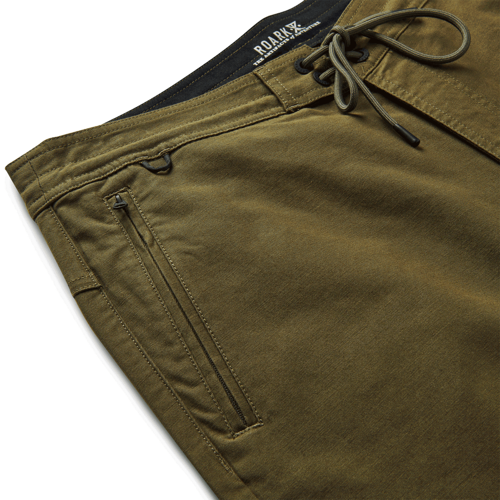 The materials, details, and designs of Roark men's Layover Traveler Shorts - Military Big Image - 9