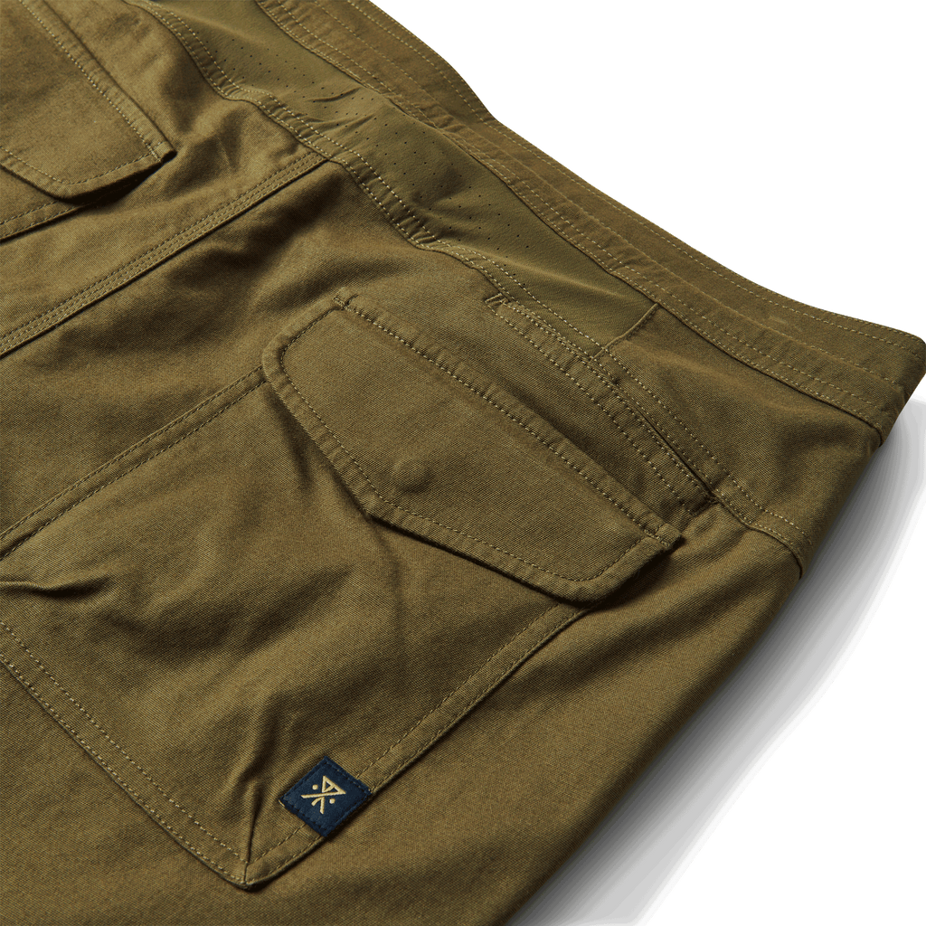 The materials, details, and designs of Roark men's Layover Traveler Shorts - Military Big Image - 11