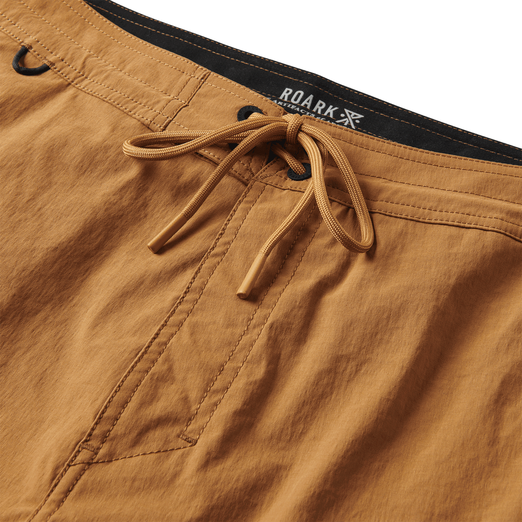 The details of Roark men's Layover Trail Shorts - Pignoli Big Image - 8