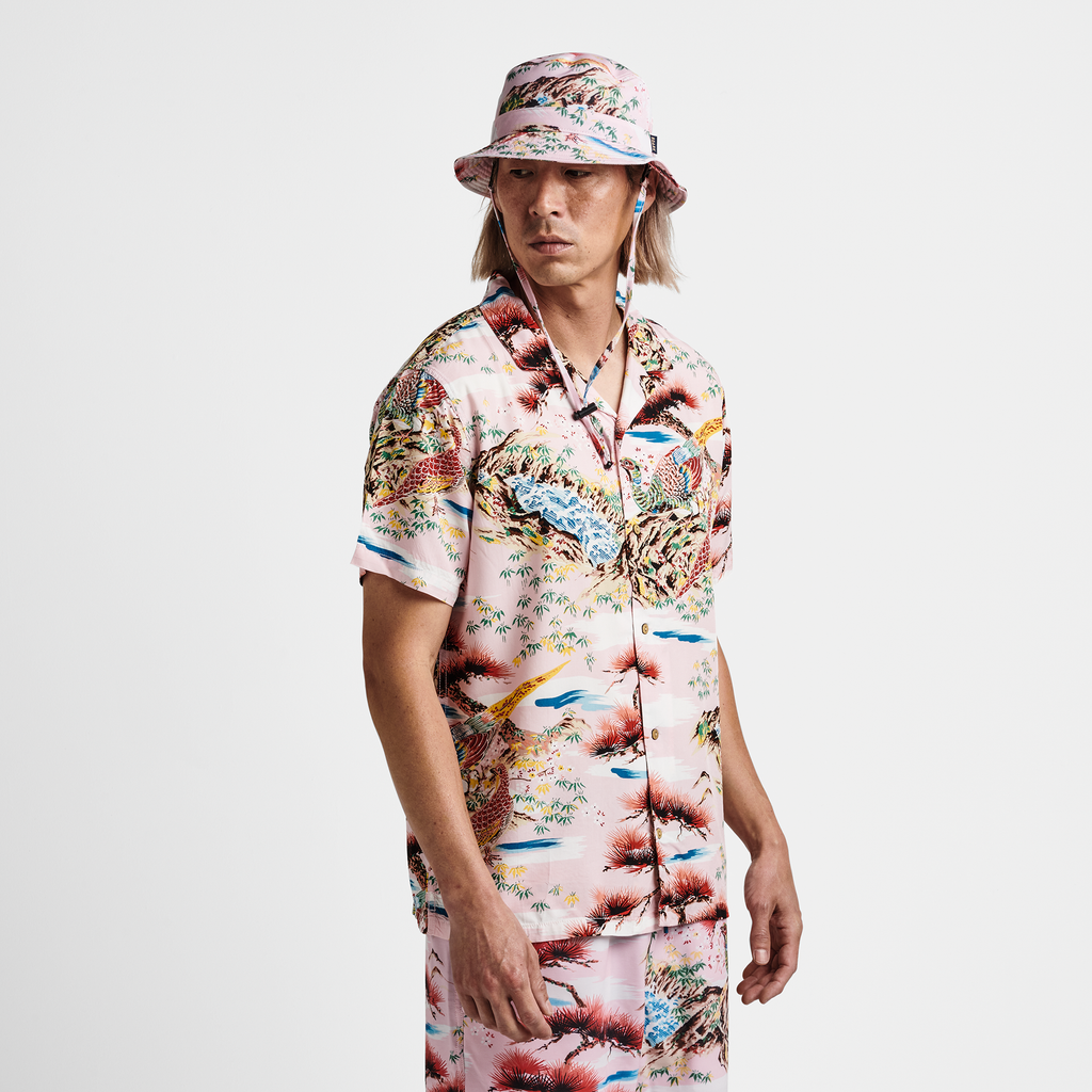 The model of Roark men's Gonzo Camp Collar Shirt - Aloha From Japan Pink Cherry Blossom Big Image - 4