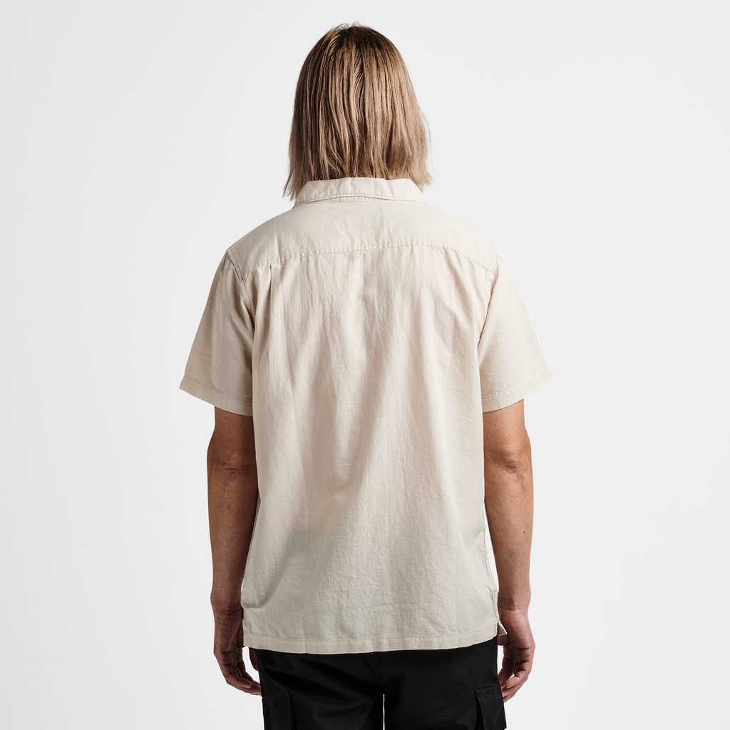 The model of Roark men's Gonzo Camp Collar Shirt - Bone Kampai Big Image - 3